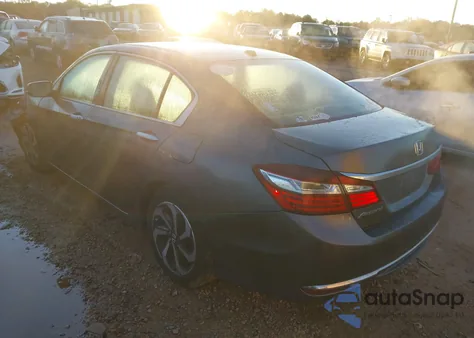 2017 Honda Accord Ex-L z USA, uszkodzony, nr VIN 1HGCR2F9XHA135420